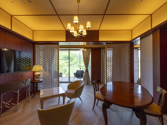 Forest Suite - Living Area