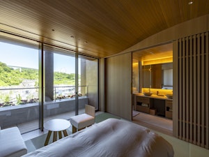 Shigeru Ban Superior 3F