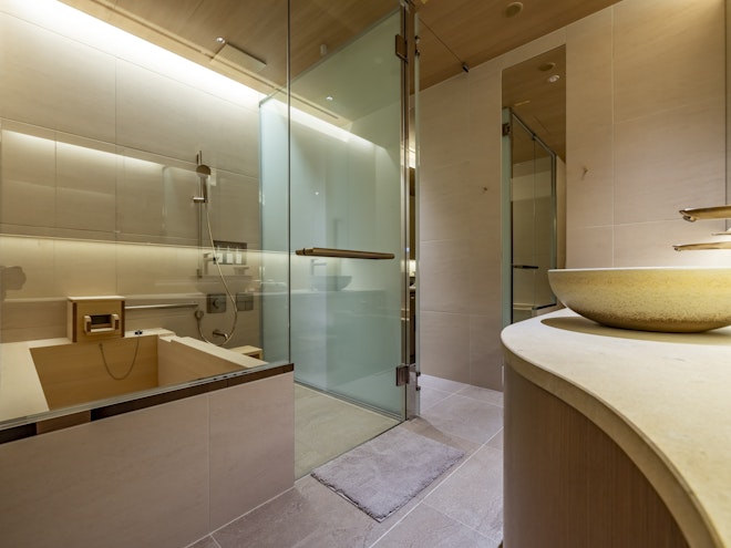 Shigeru Ban Royal Suite - Bathroom