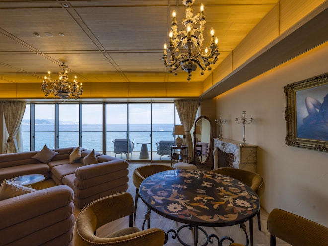 Penthouse Suite - Dining Area