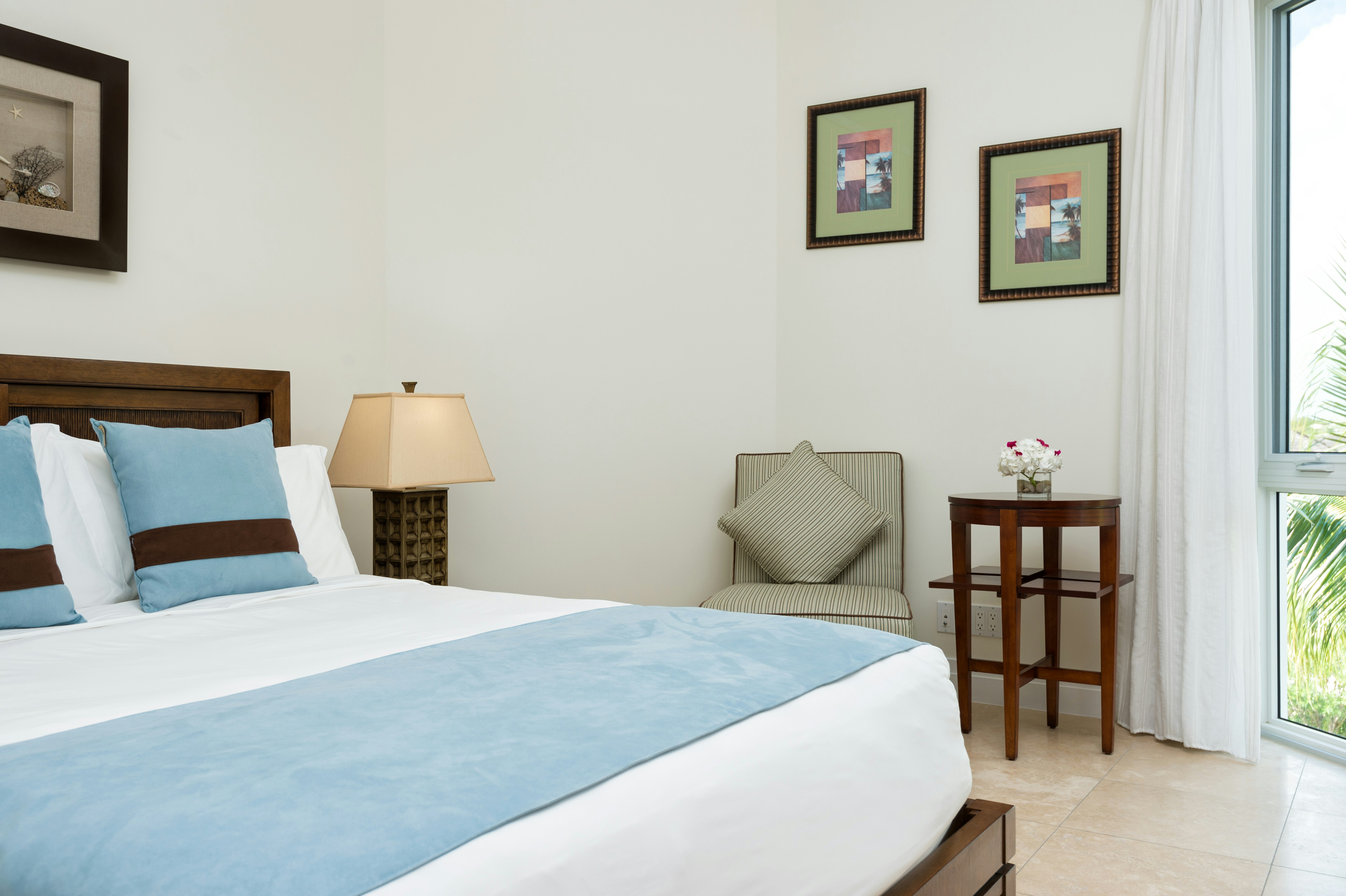 Ocean Front 2 Bedroom Suite - Bedroom