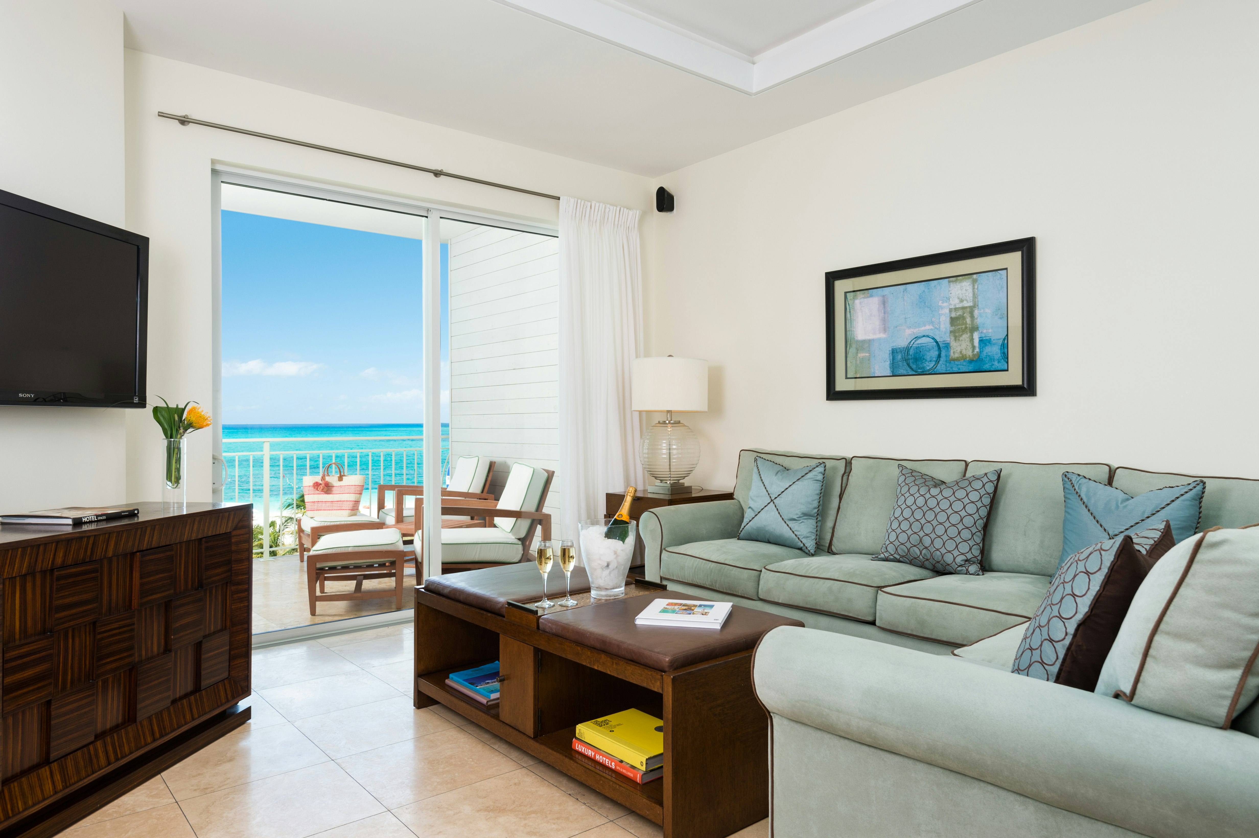 Ocean Front 2 Bedroom Suite - Living Area