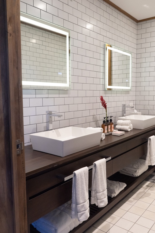 Deluxe Villa - Bathroom