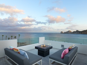 Beyond ME+ Suite with Hot Tub & Terrace - Terrace
