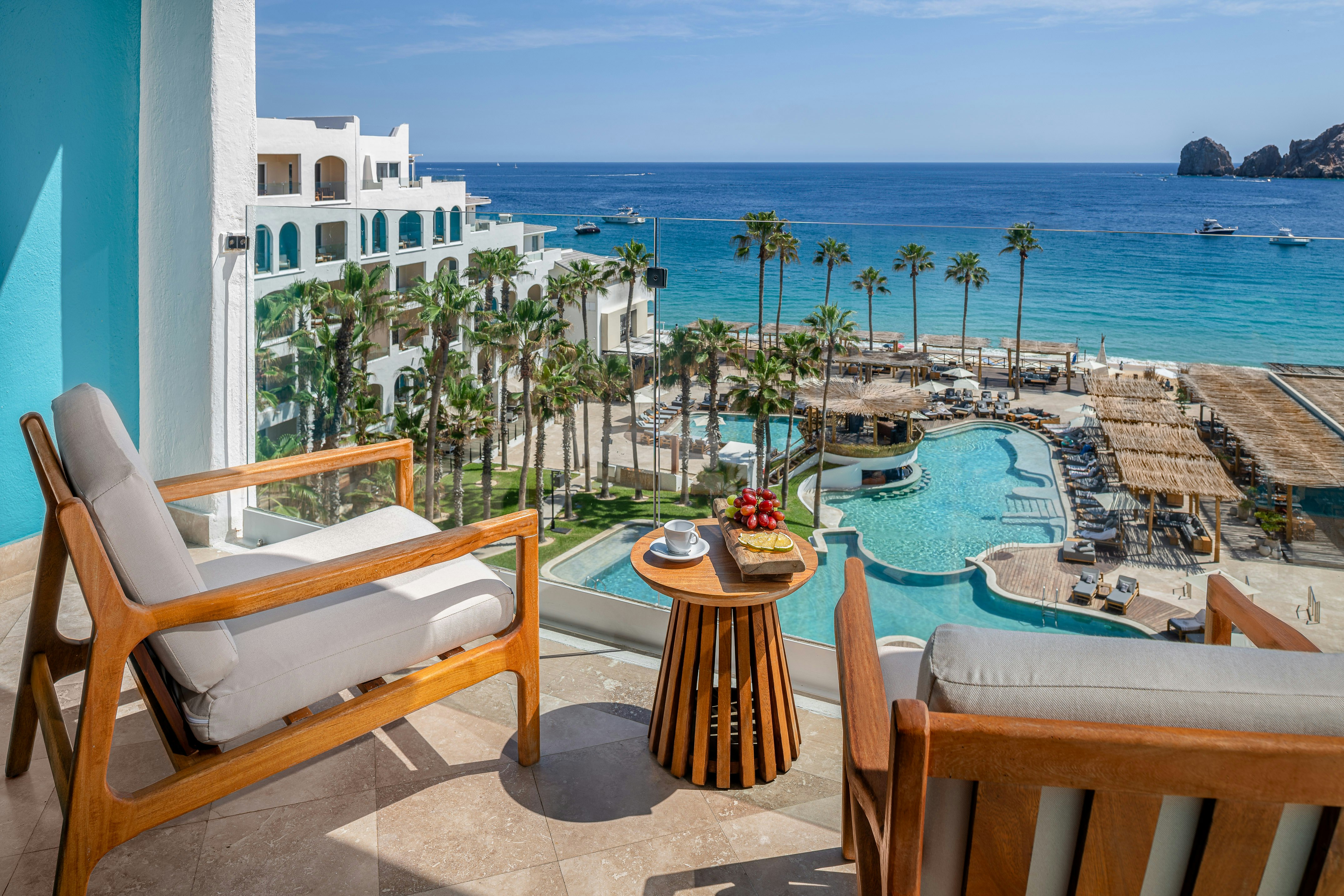 Studio ME+ Suite - View