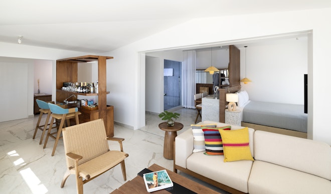 Beyond ME+ Suite with Hot Tub & Terrace - Living Area & MaxiBar