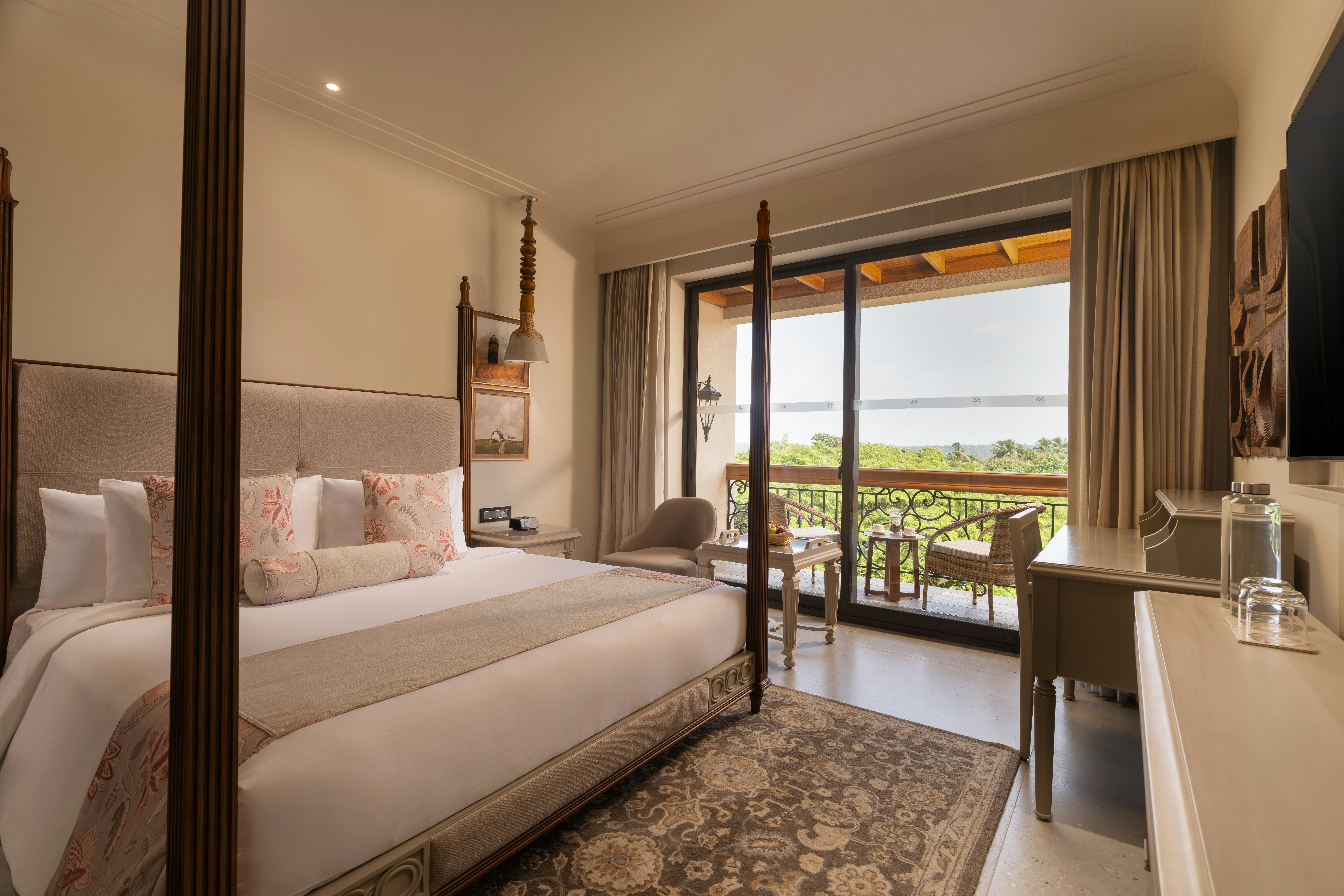 Classic Room - Bedroom