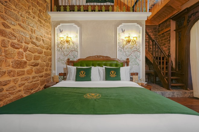 Executive Suite - Bedroom