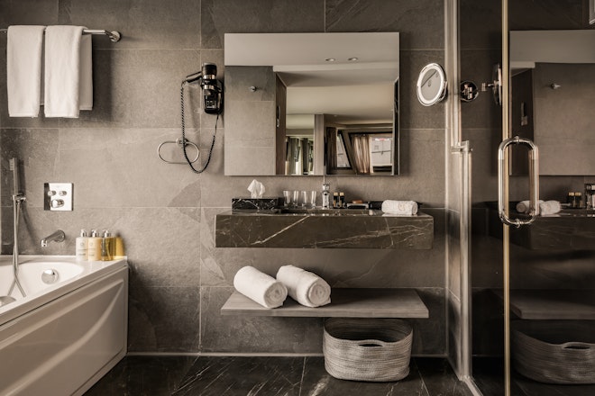 Royal Suite - Bathroom