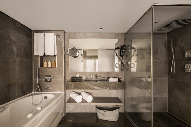 Presidential Suite - Bathroom