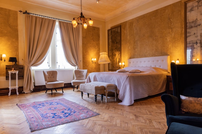 New Castle Grand Residence - Bedroom
