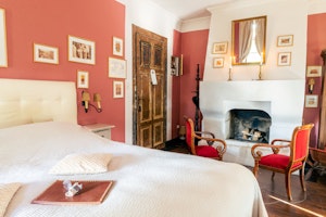 Machine House Fireplace Suite - Bedroom