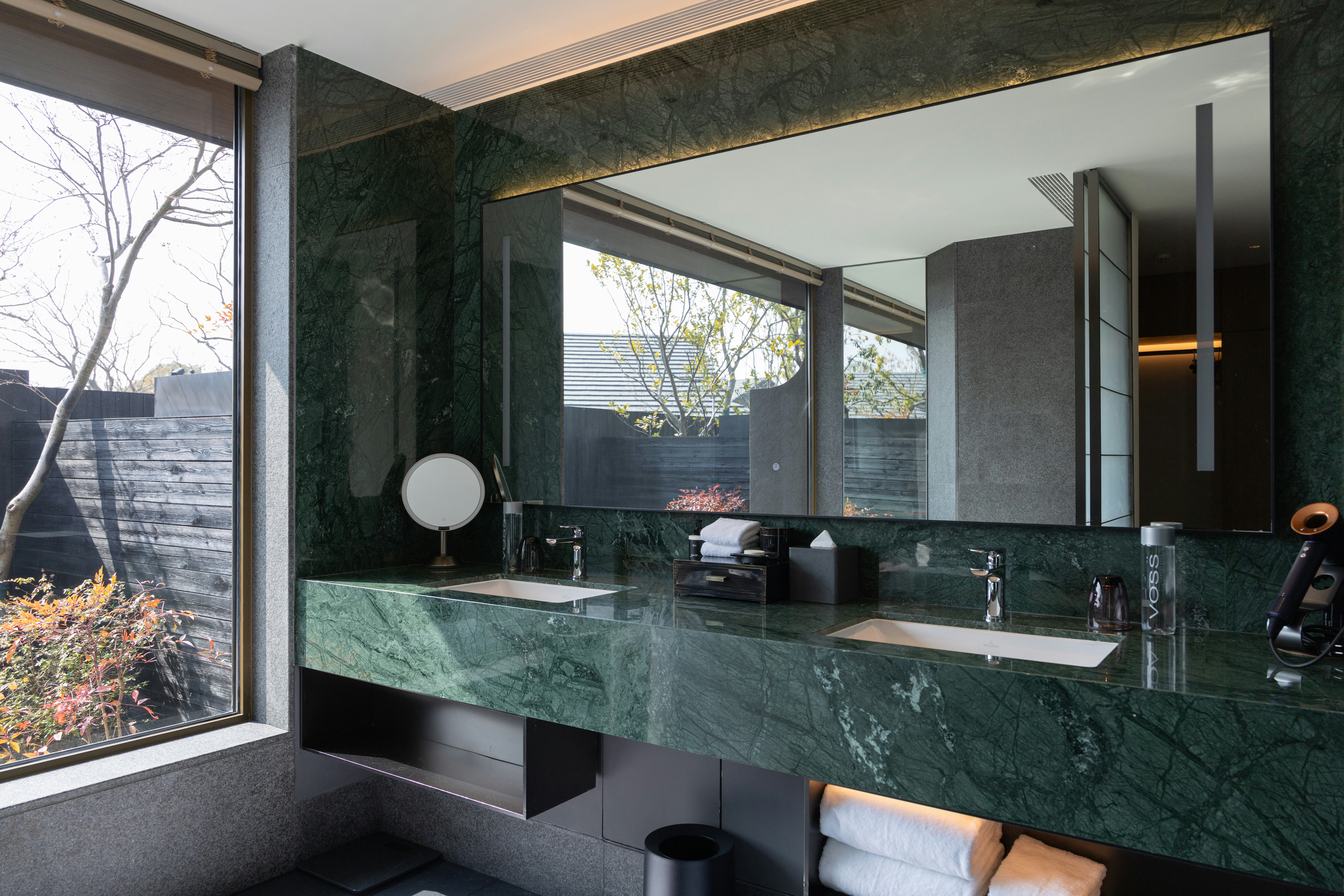 Terrace Twin - Bathroom