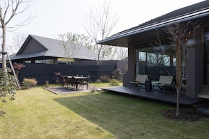 Deluxe Courtyard Suite - Patio