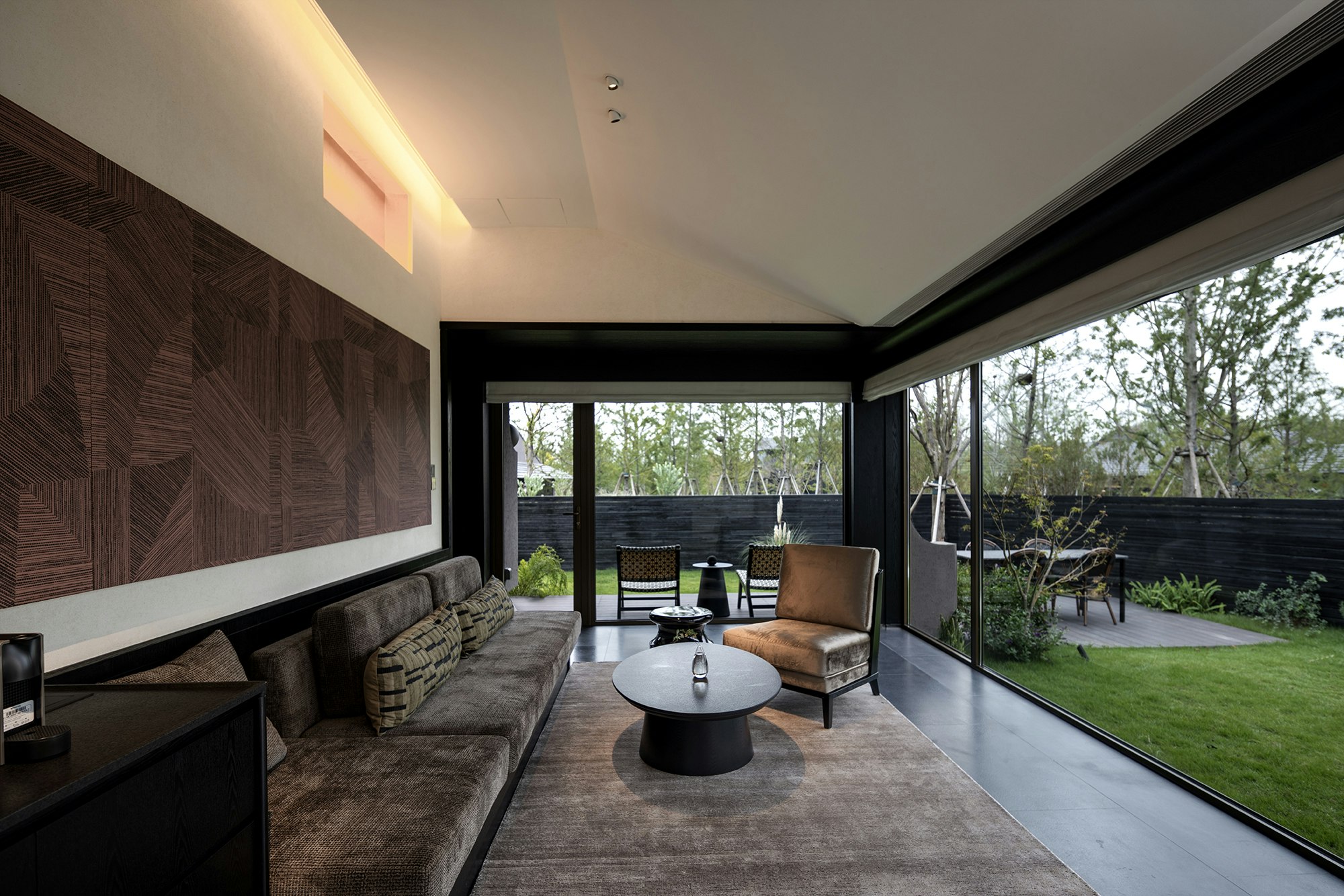 Courtyard Suite - Living Area