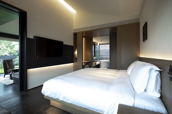 Courtyard Suite - Bedroom