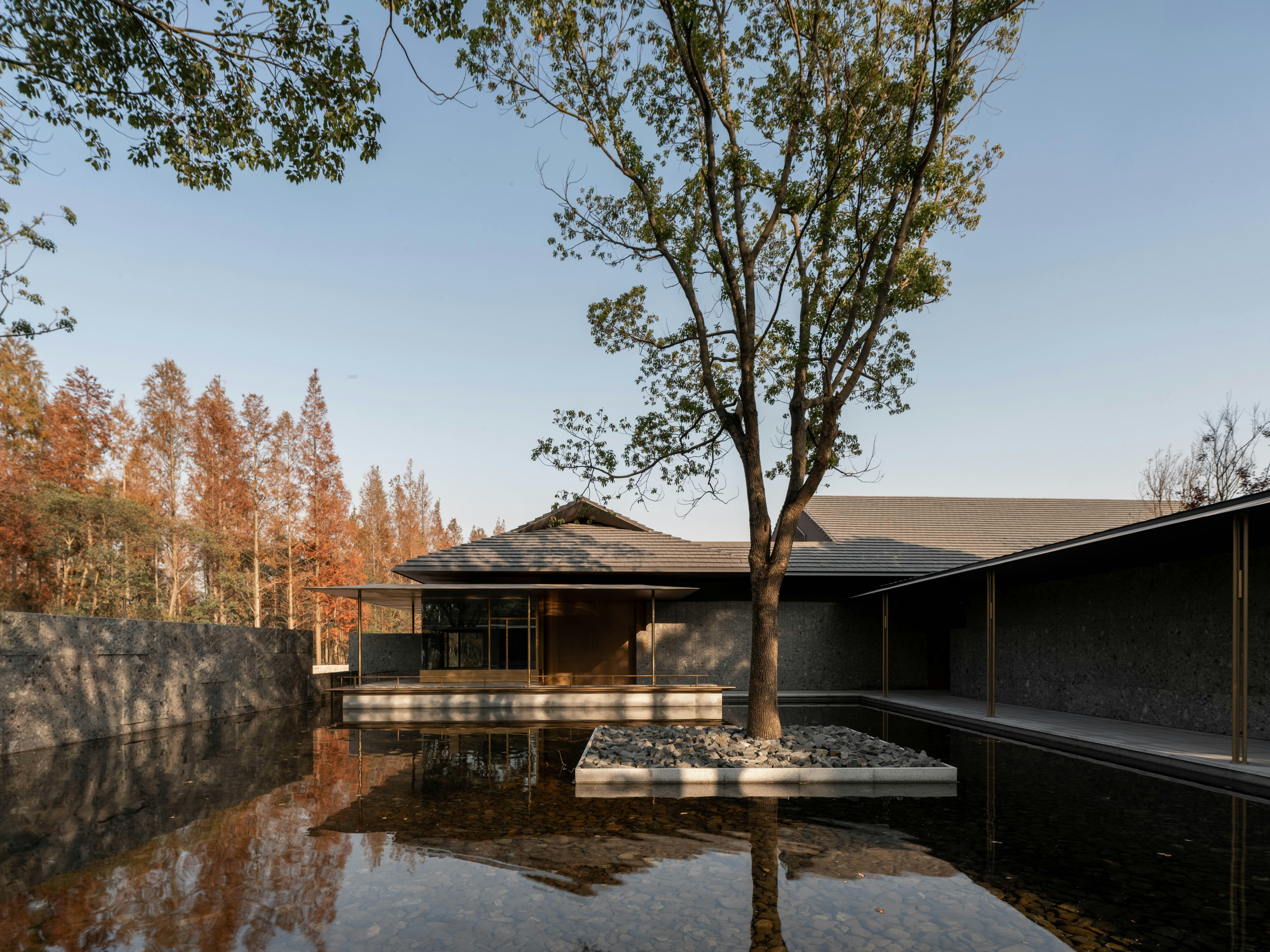 Shanghai Muh Shoou Zhujing Hotel