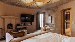 Golden Hour Suite - Bedroom