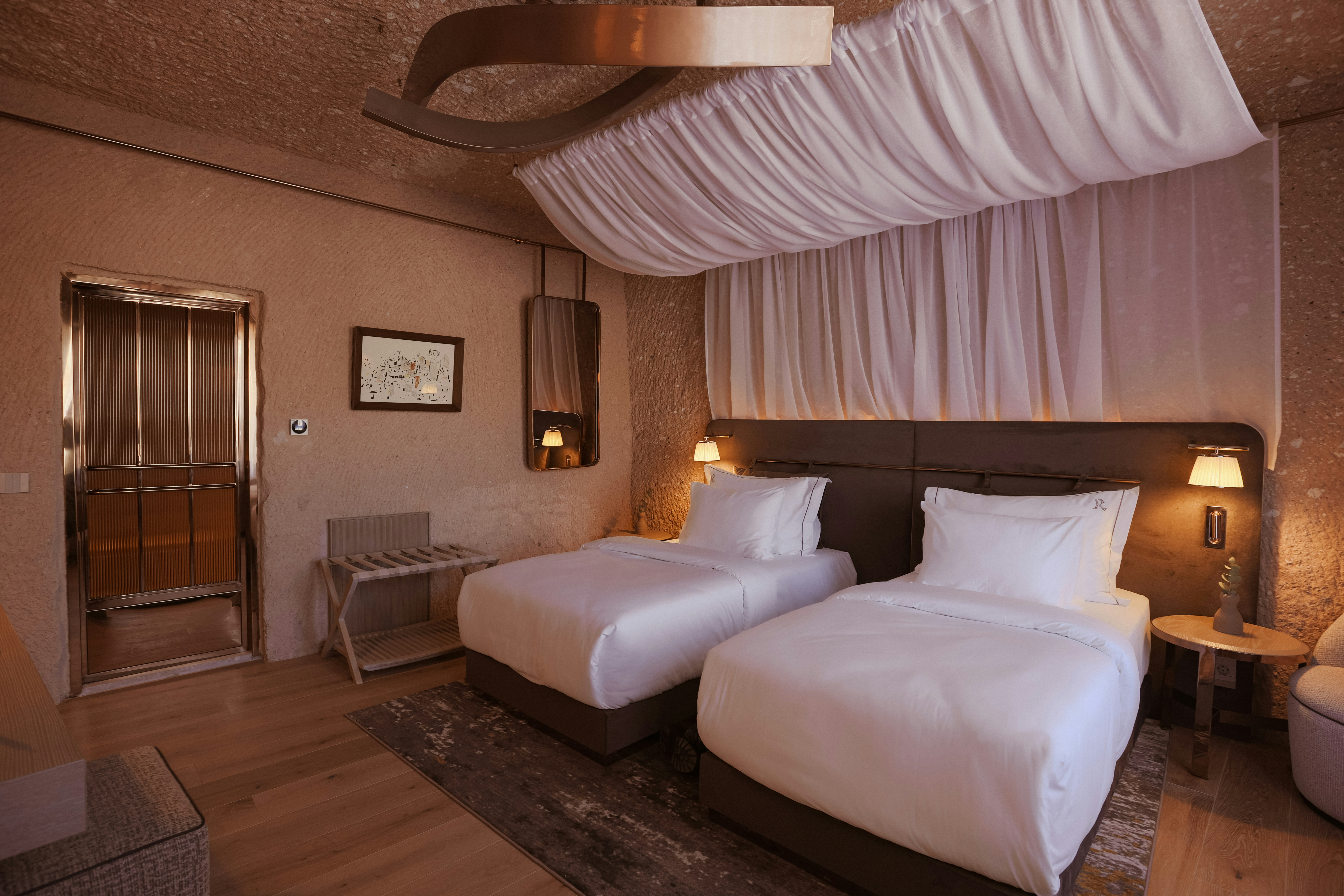 Comfort Cave Twin - Bedroom