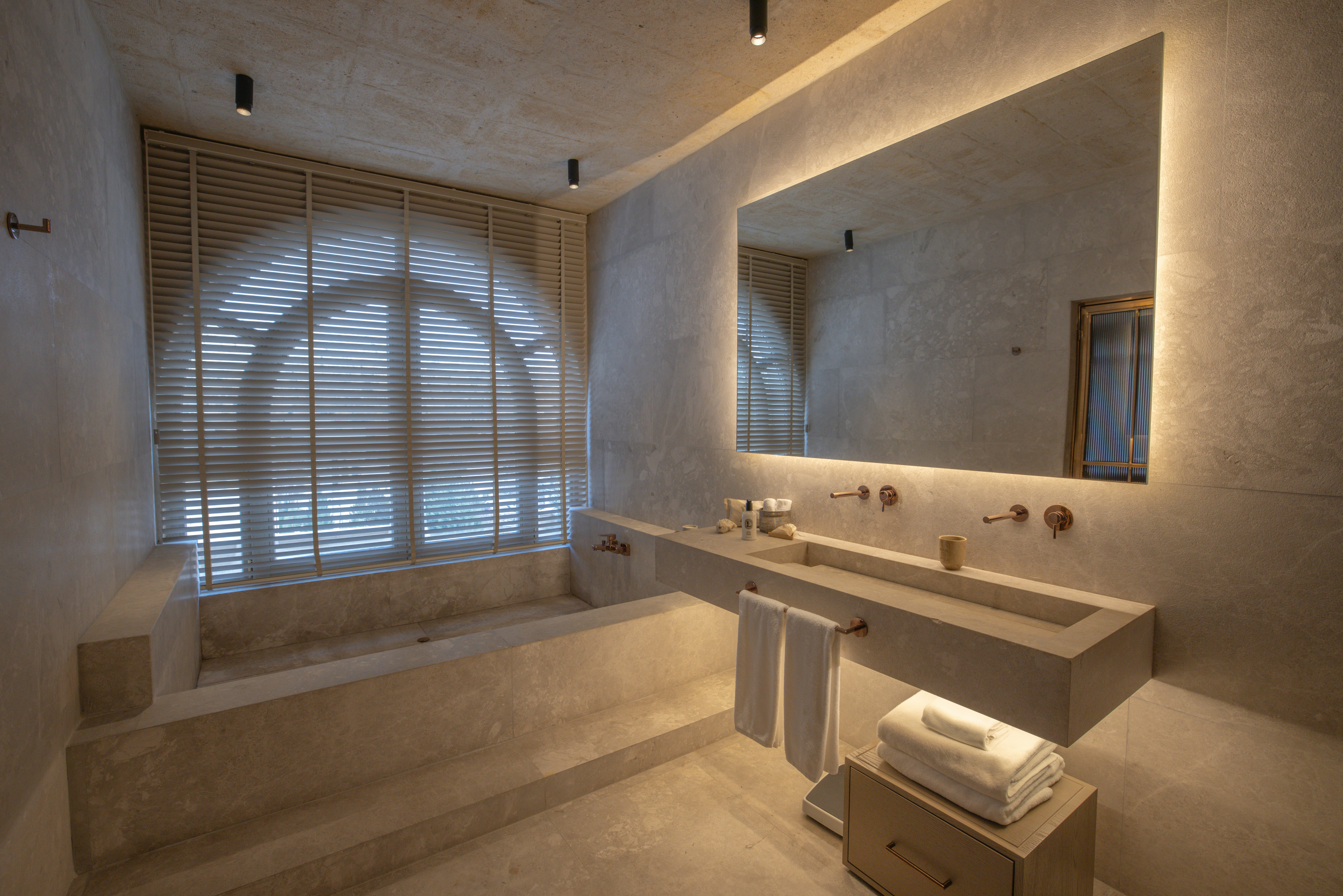 Whispering Valley Bathroom