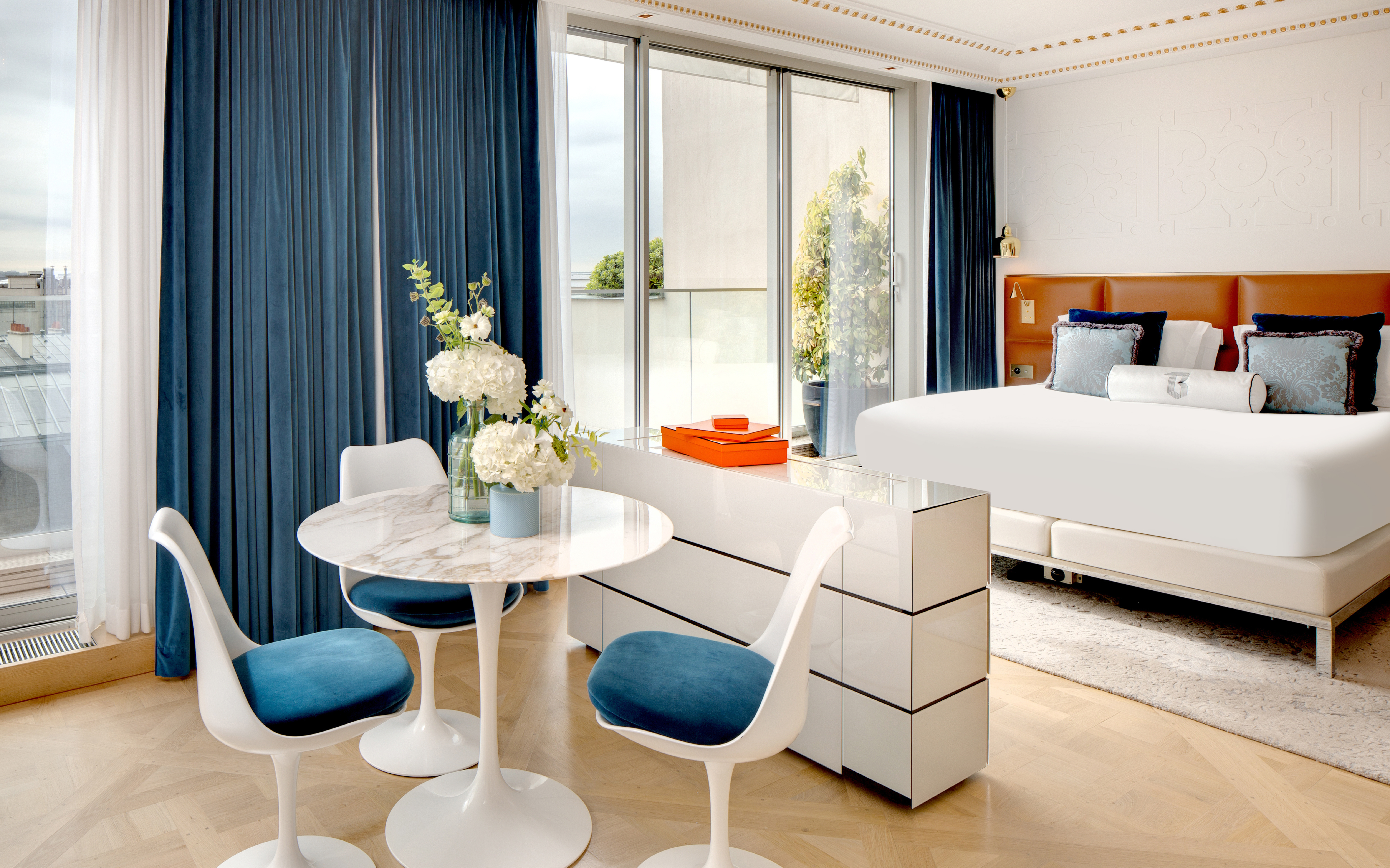 Prestige Eiffel Suite - Bedroom