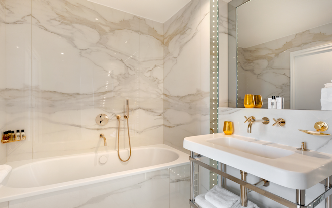 Prestige Eiffel Suite - Bathroom