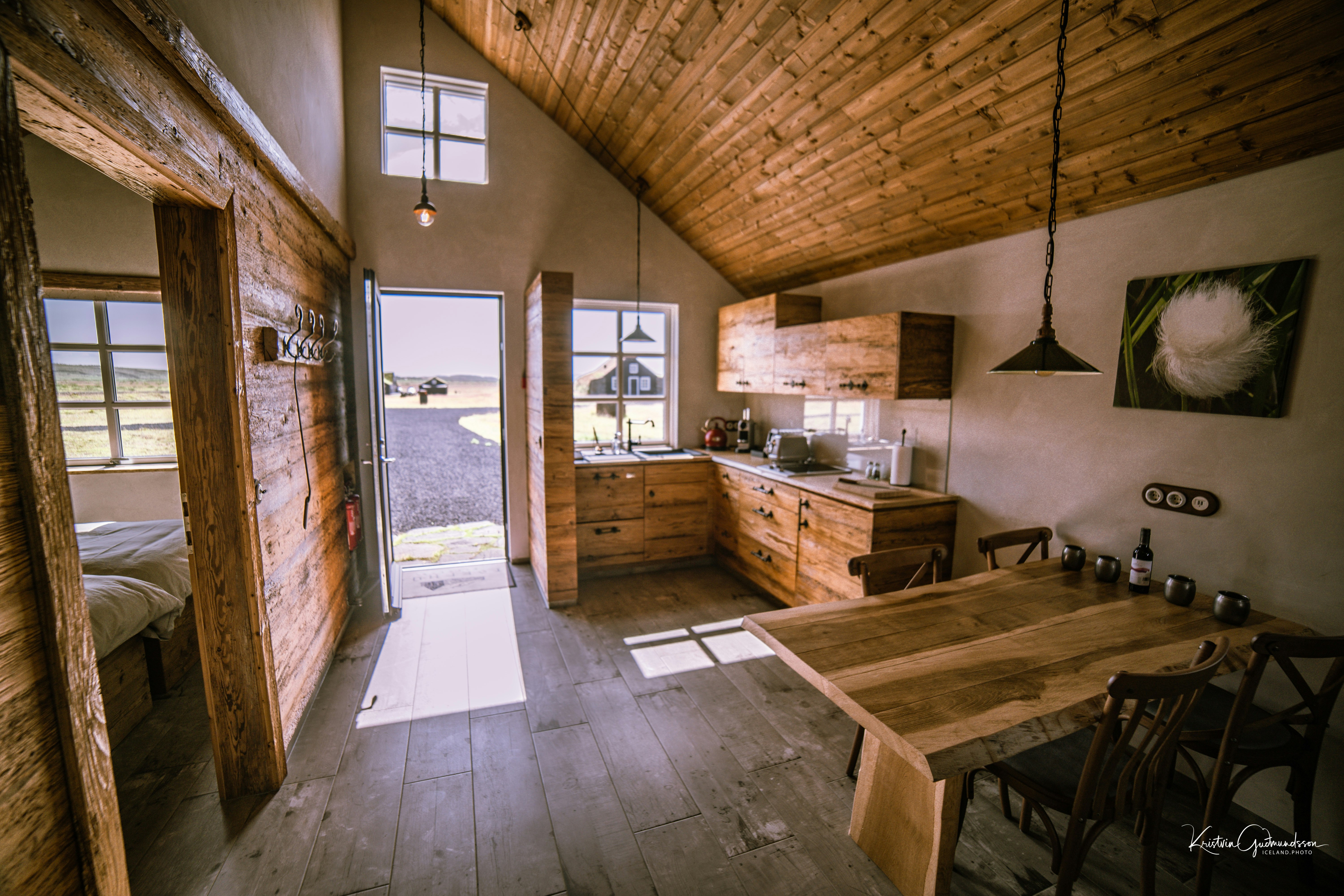Torfhús - Kitchen & Dining Area