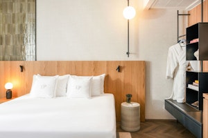 Classic Room - Bedroom