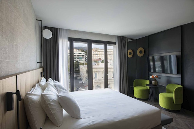 Deluxe Room - Bedroom