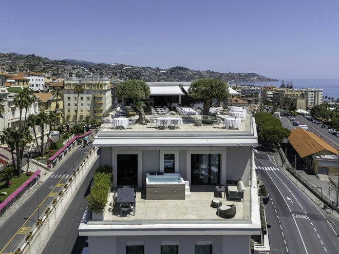 Rooftop Restaurant