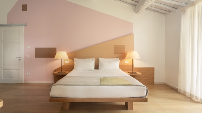 Deluxe - Bedroom