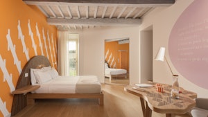 Deluxe - Bedroom