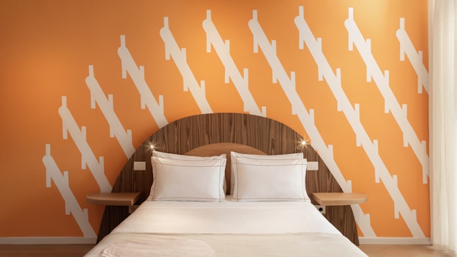 Deluxe - Bedroom