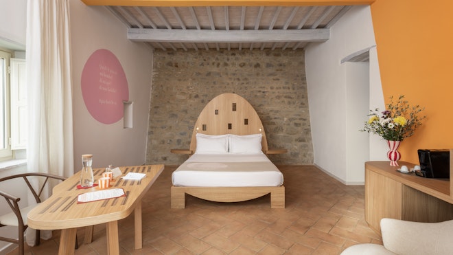 Deluxe - Bedroom