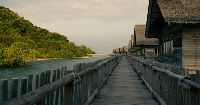 Overwater Villa - Walkway