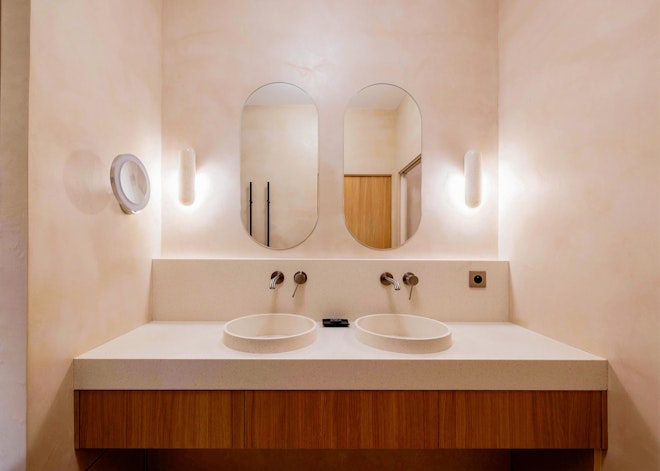 Executive - Bathroom