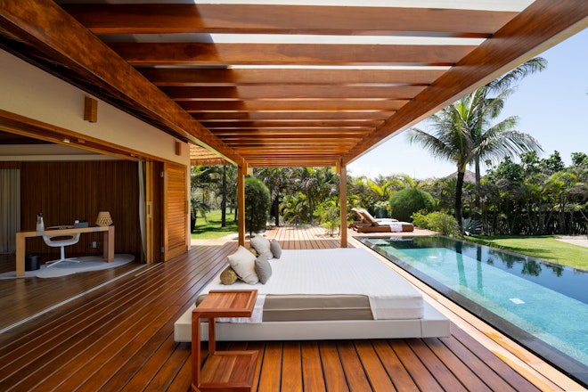 Pool Master Suite - Deck