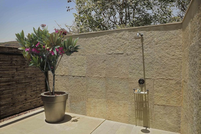 Forest Villa - Outdoor Shower