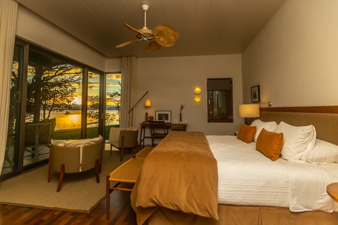 Deluxe - Bedroom