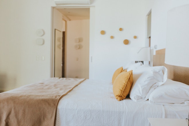 Deluxe - Bedroom