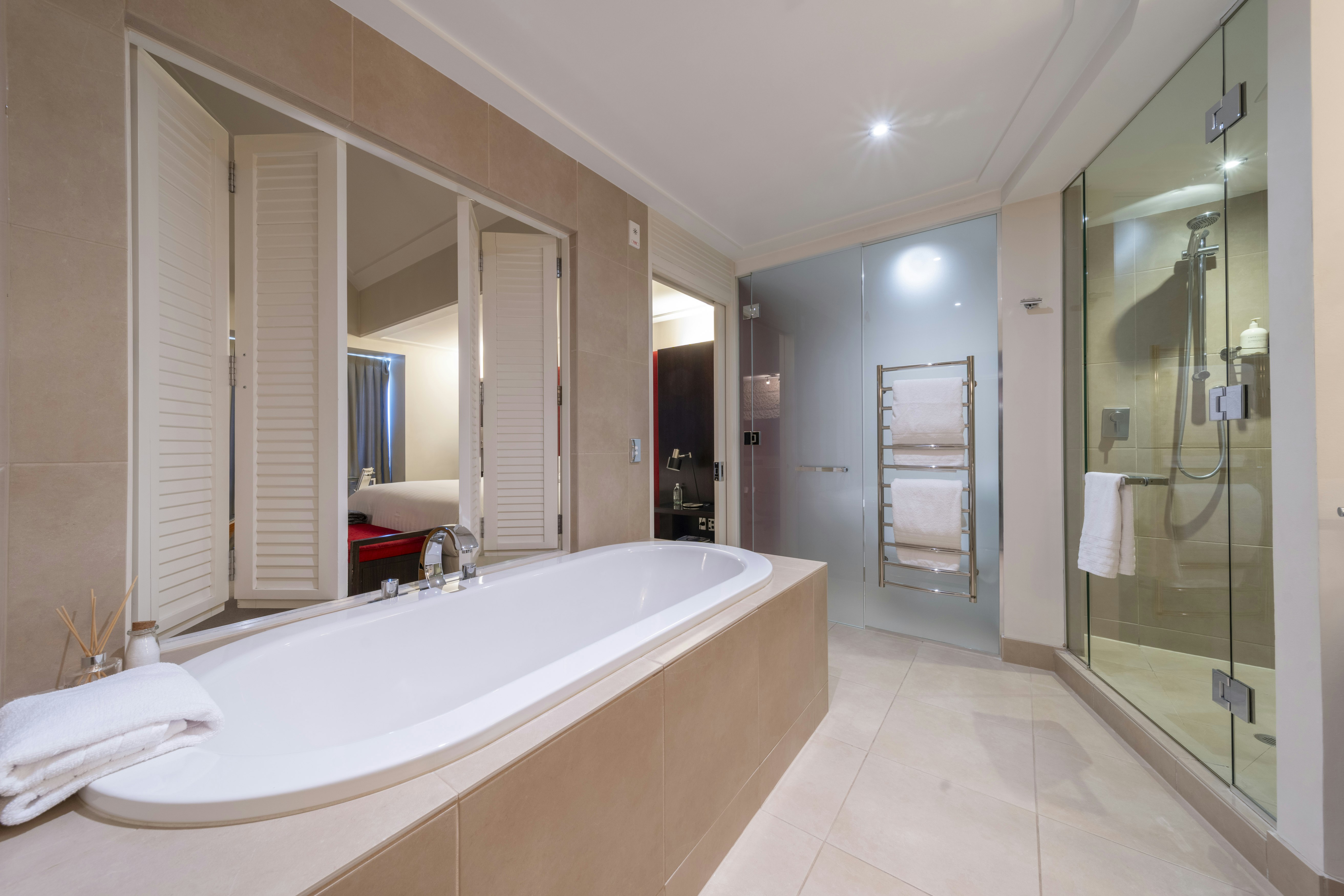 Spire Suite - Bathroom