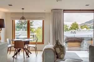 Spire Deluxe Apartment - Living Area
