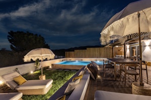 Vineyard Villa - Pool