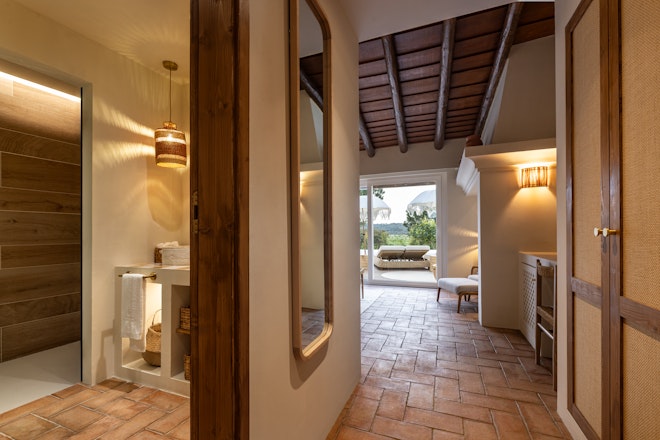 Vineyard Villa - Hall