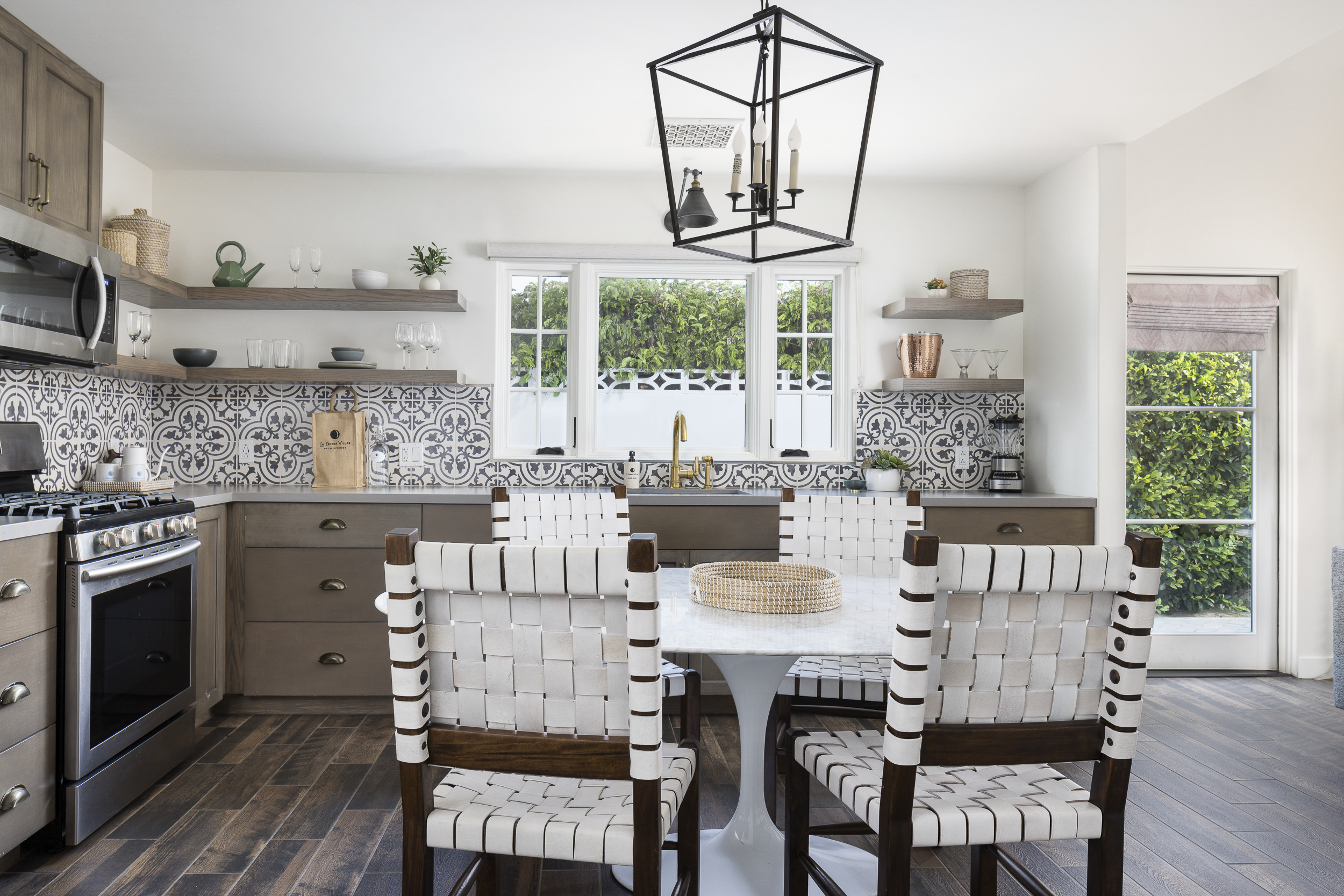 San Jacinto Villa - Kitchenette