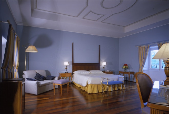 Premium Deluxe - Bedroom