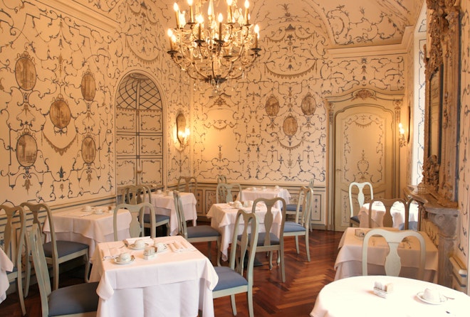 Breakfast Room
