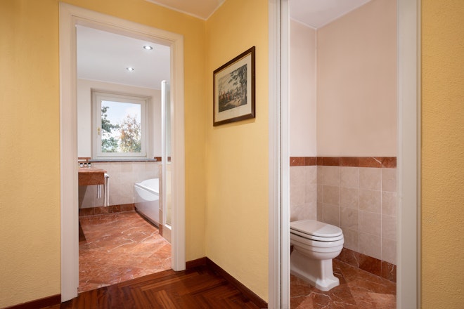 Family Junior Suite - Bathroom