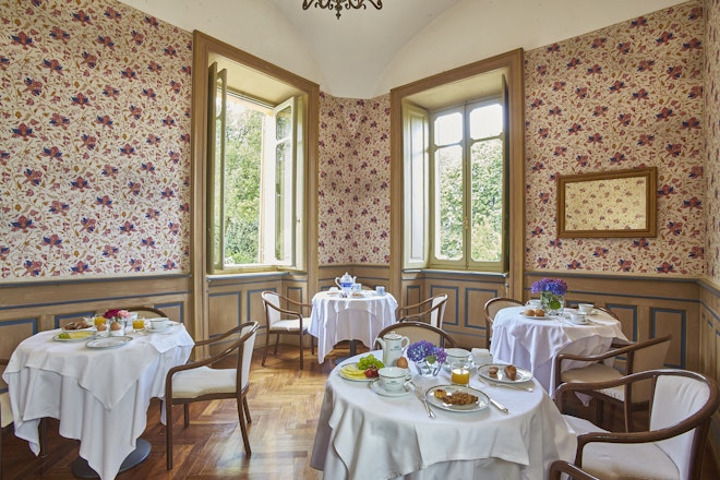 Breakfast Room