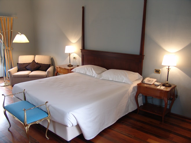 Premium Deluxe - Bedroom